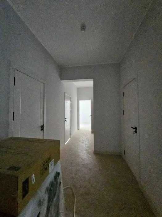 Cрочна уй сотилади