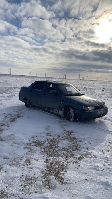 Продается ваз 2110 16 клаппанный , к зиме готов торг есть