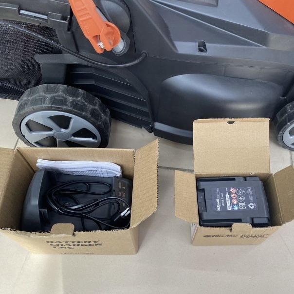 Аккумуляторная газонокосилка Oleo-Mac Gi 40 P Brushless