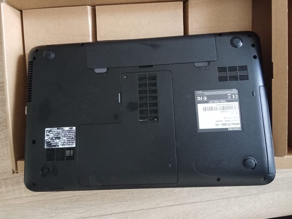 URGENT Laptop Toshiba Sattelite