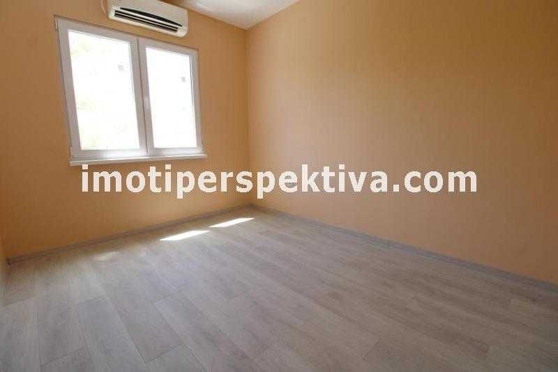 Продава се Тристаен апартамент в Пловдив, Тракия - 61 кв.м за 1003 €/кв.м - Снимка #2