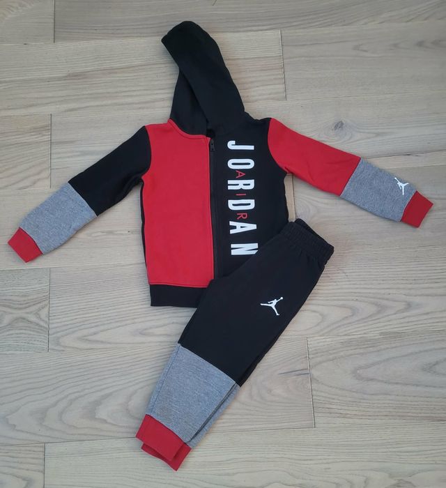 Trening Nike Jordan baieti marimea 3-4 ani, original