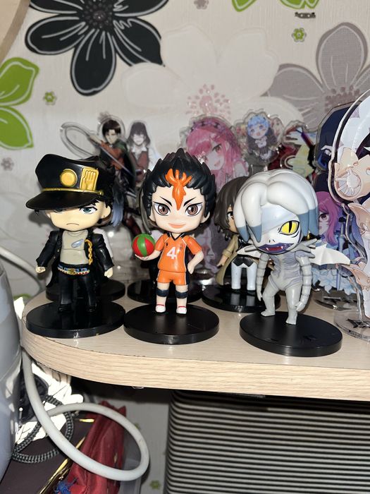 продам аниме фигурки