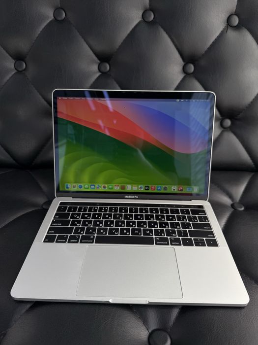Apple MacBook Pro 2019 i7 16GB/1TB в нормальном состоянии