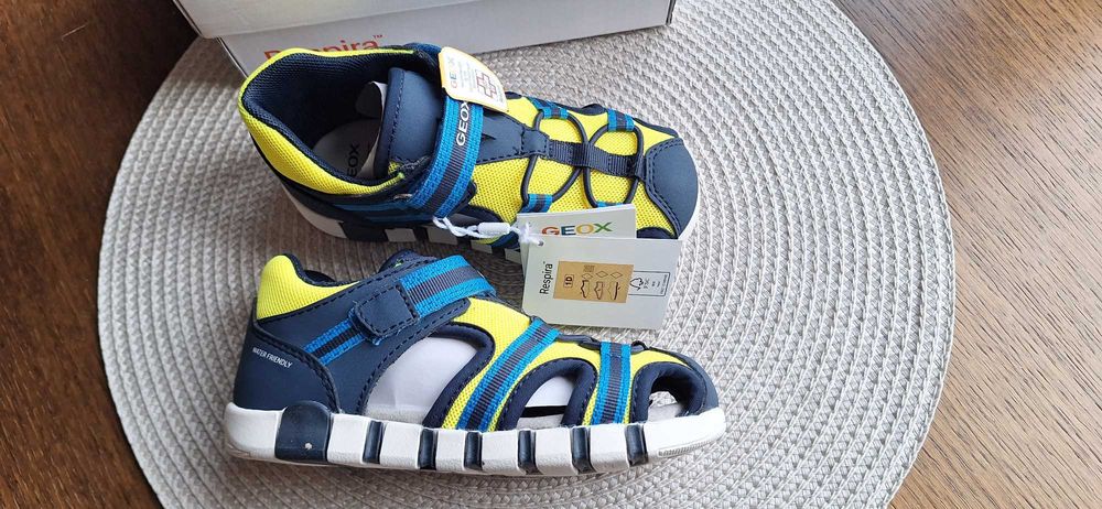 Нови сандали на Geox и Superfit - н. 26