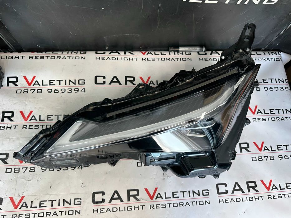 Фар фарове Lexus UX 200 250h 260h 300h 300e Adaptive Triple Beam