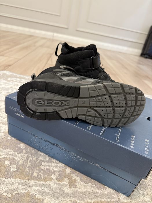 Осенние ботинки Geox 38 размер