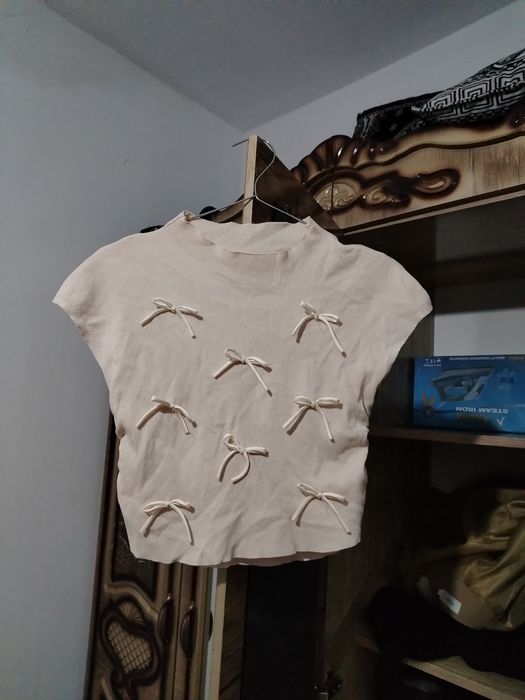 Кофточки короткие