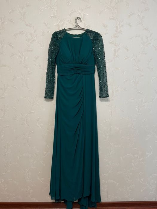 Распродажа вечерних бальных платьев!