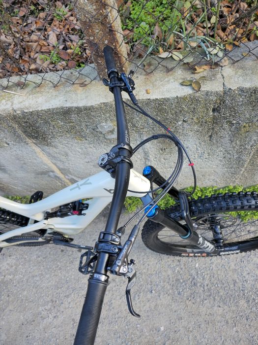 YT Capra Карбонов 27.5 цола 1x12 Sram GX Full Fox 4-бутални спирачки