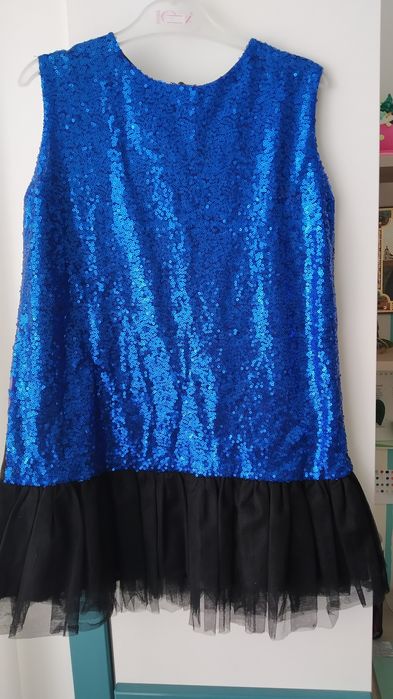 Продам платья на девочку