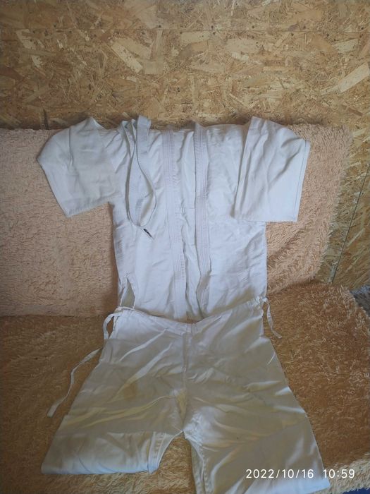 Продам кимоно рост 180