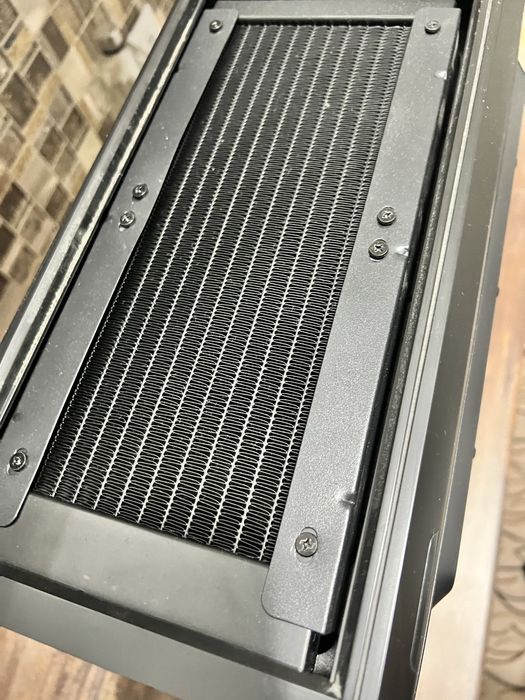 pc gaming msi 1060 i7-9700 (racire pe lichid)