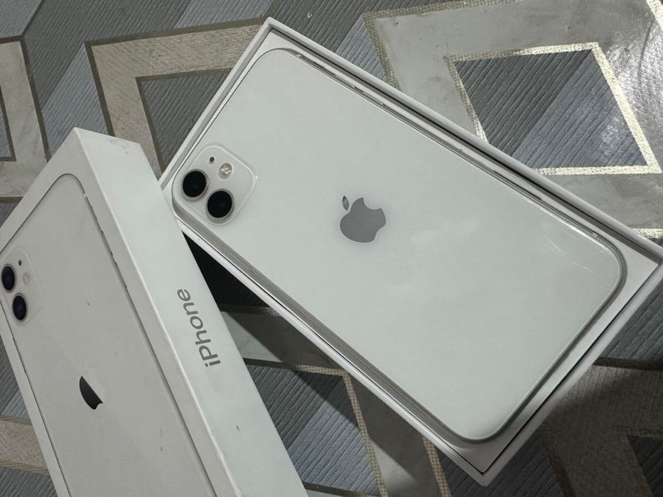 IPhone 11. 128 Gb