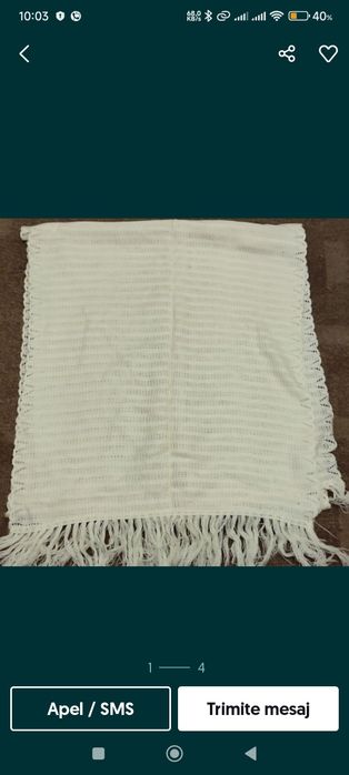 Eşarfă şi şal tricotate albe, preț 40 lei ambele.