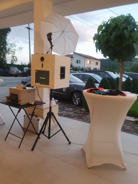 Închiriez Cabina Foto