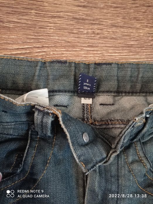 Джинсы фирменные