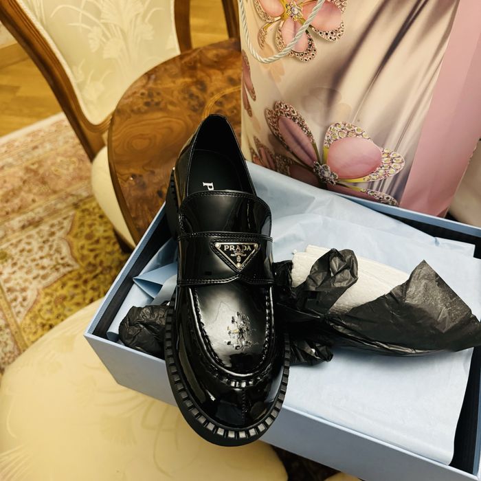 Аяқ киім прада новый сатылады