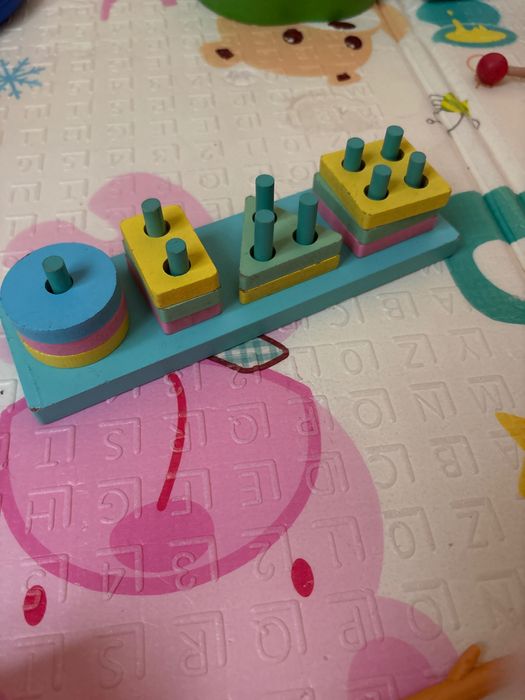 Игрушки детскиее