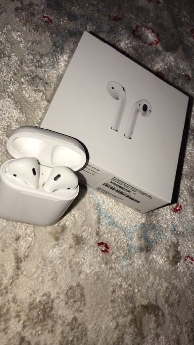 Apple Watch Series 3 38mm + AirPods 2