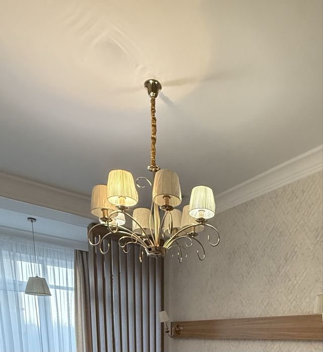 Продам люстру 5000 тенге