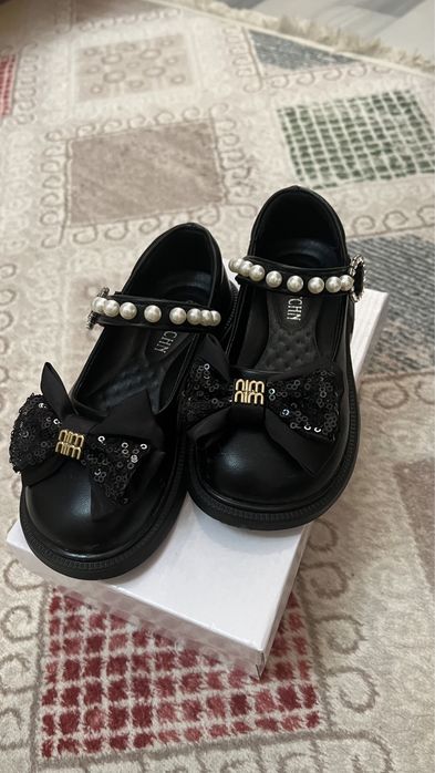 Туфли черные для девочки