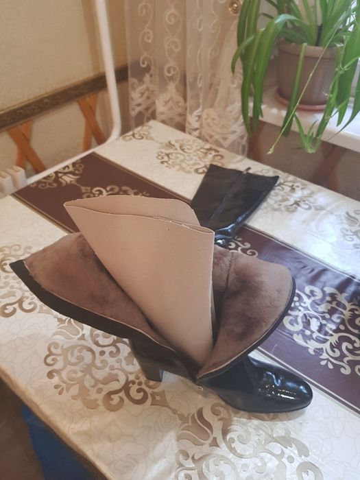 Женские зимние сапоги