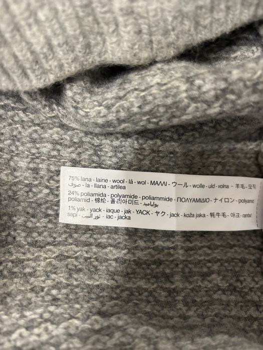 Massimo Dutti пуловер с вълна от Як