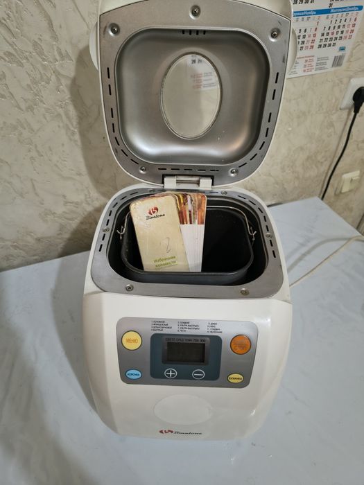 Продам хлебопечку