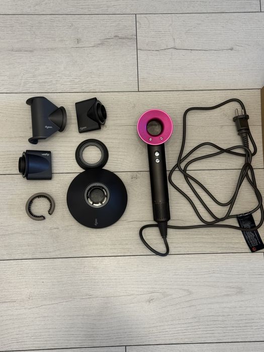 Vând Dyson Supersonic