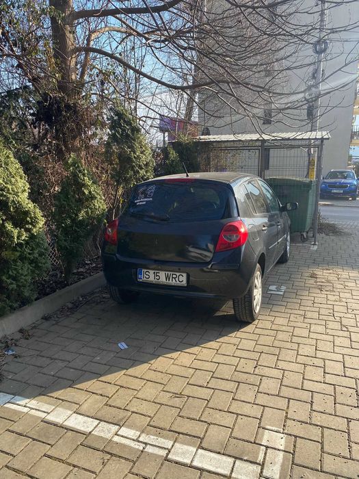 Vând mașina Renault Clio 3