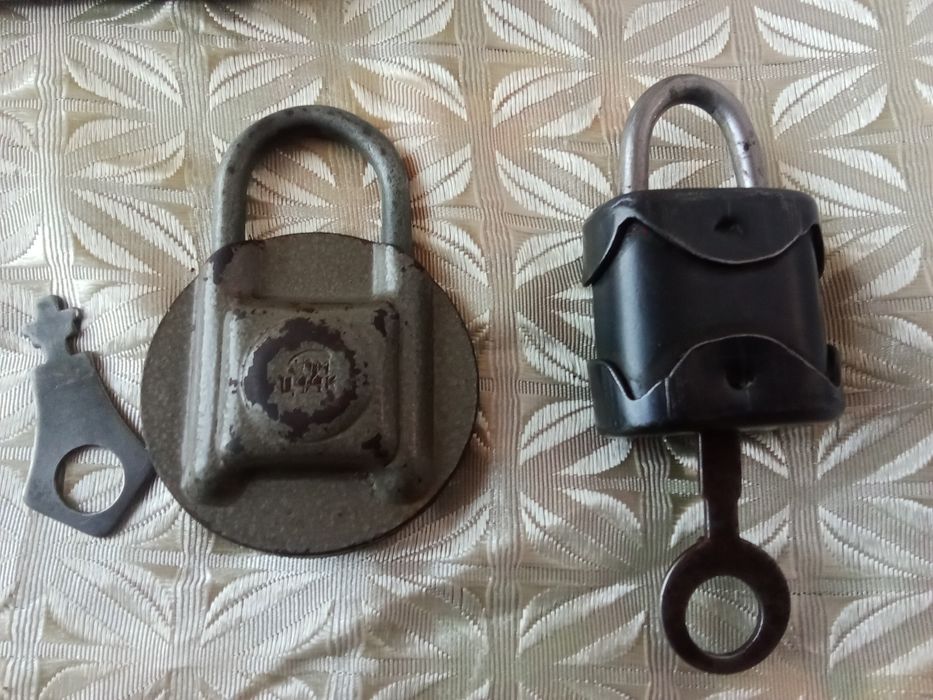 Замки навесные  ( винтаж СССР )
