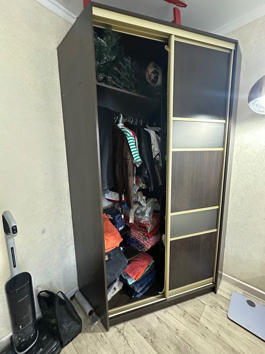Продам шкаф для спальни комнаты