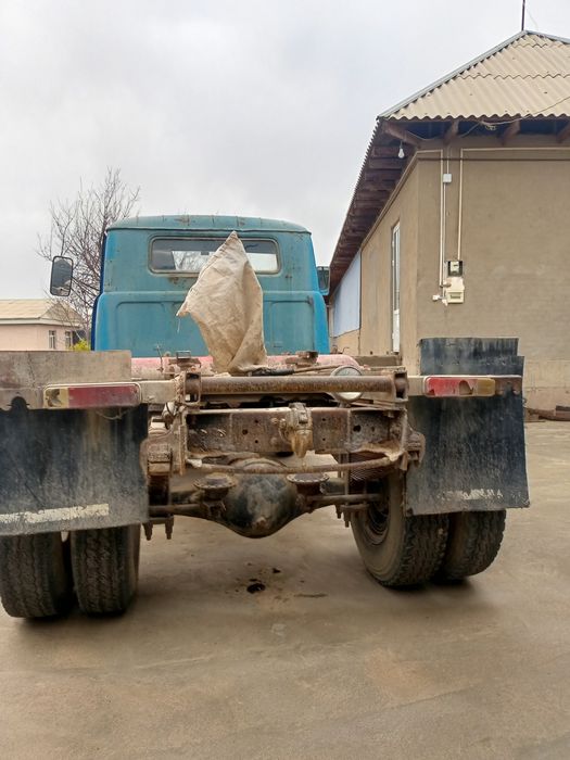 Zil zapchast sotiladi