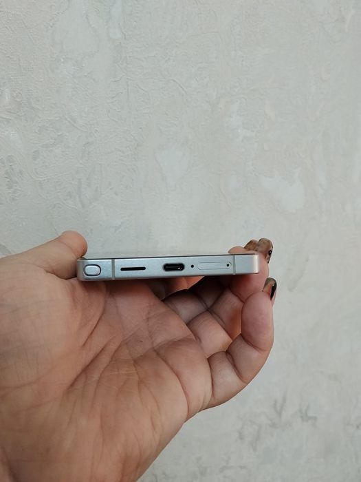 Продам Samsung S25 ultra 256g
