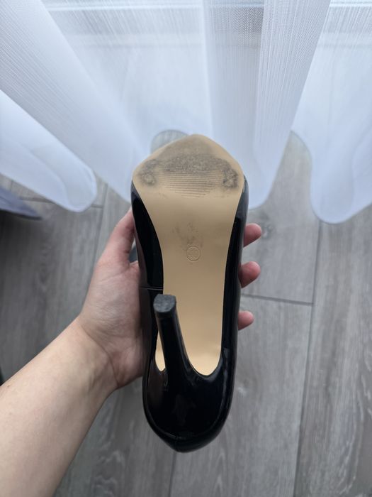 Pantofi cu toc stiletto negru