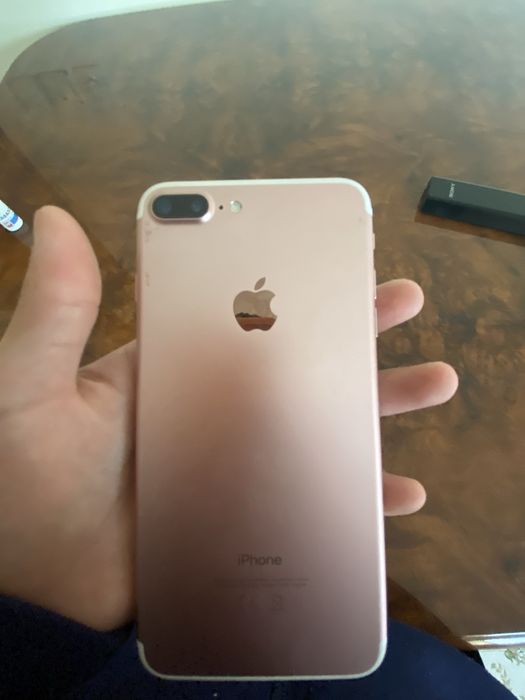 Айфон 7+ сатылады