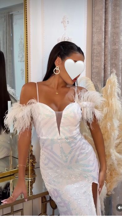 Продам вечернее платье ! В пол с разрезом !