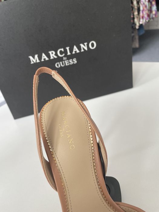 Pantofi cu toc si bretea Marciano