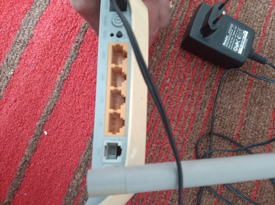 Вайфай роутер сотилади