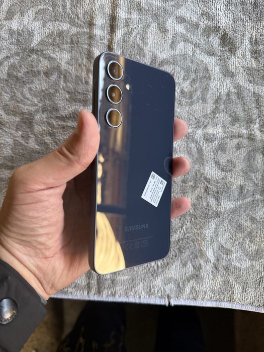 samsung a35 pamit 8.128g holati ideal oqip tel qlila