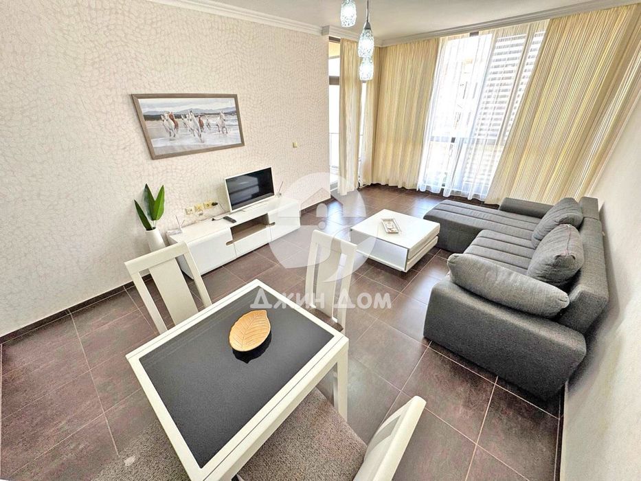 Продава се Двустаен апартамент в Свети Влас - 61 кв.м за 2130 €/кв.м - Снимка #2