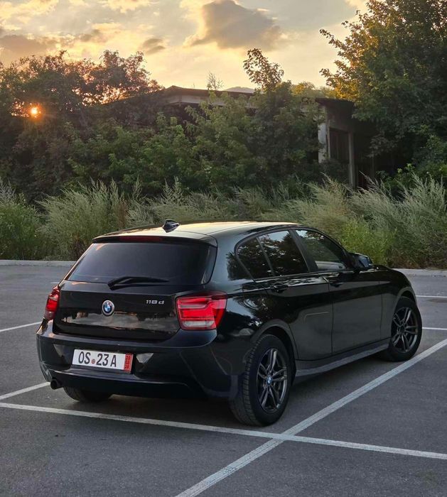 автомобил BMW118d
