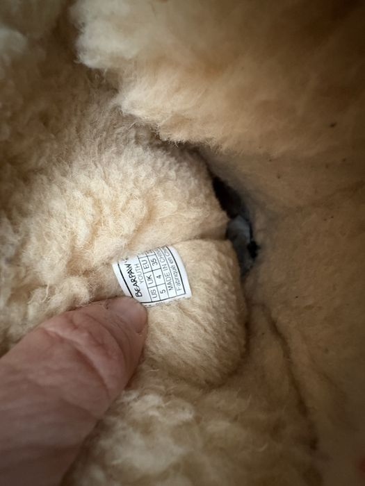 Vand cizme Bear Paw ( stil UGG), marimea 35, cu lana, stare excelenta