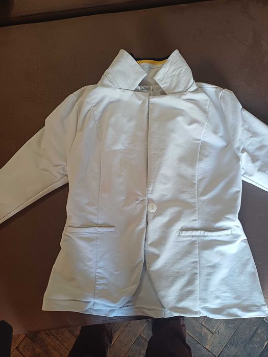 Спешно продавам сако