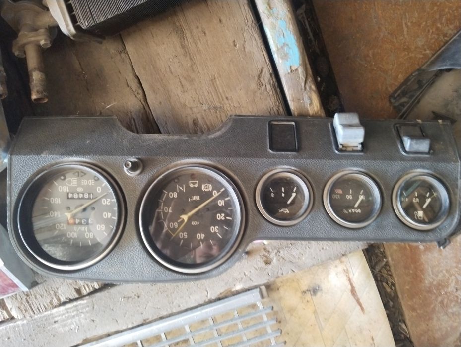 Продам запчасти все есть