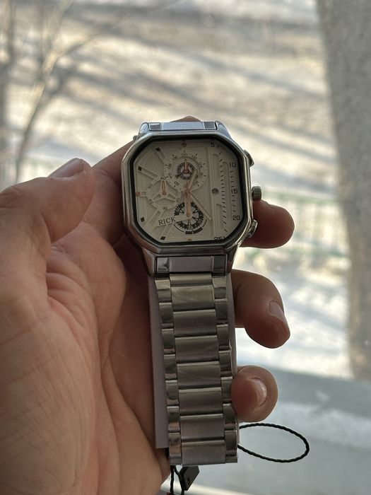 Часы для руки качество отличные