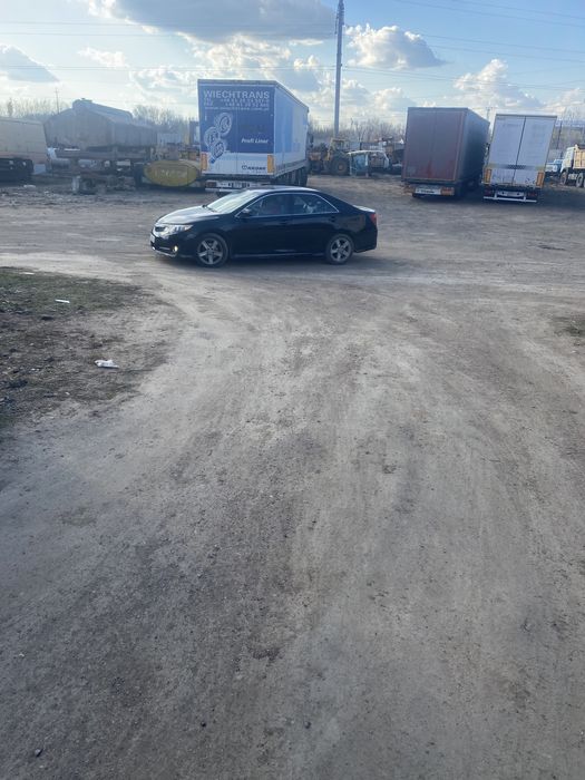 Продам  камри 50