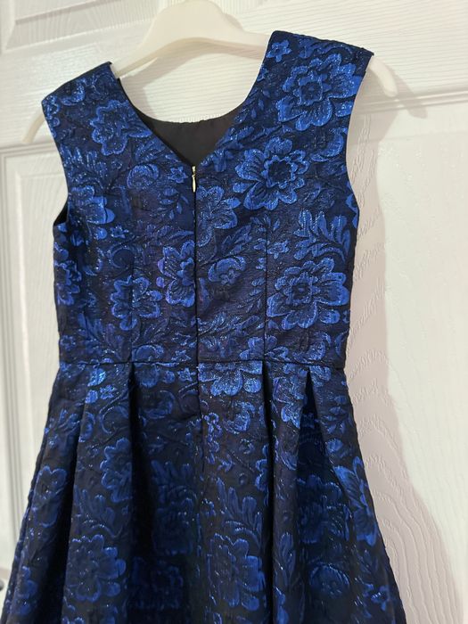 !!!Промо!!!Блестяща официална детска рокля 140 см