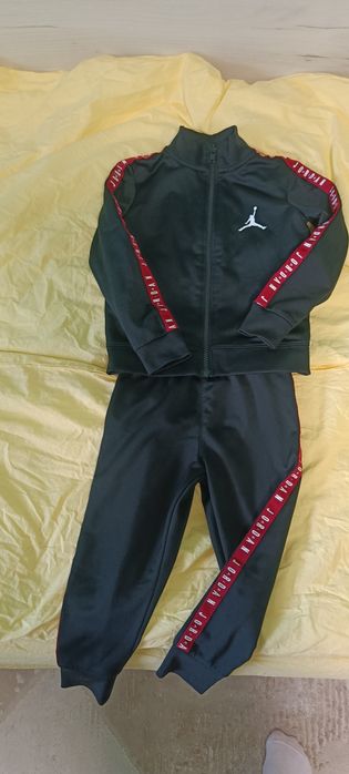 Анцунг Jordan, ботуши, яке